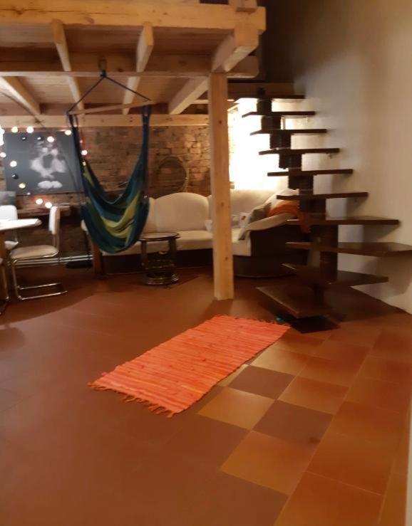 2 Story Studio Apartment Free Parking Included Riga Exteriér fotografie